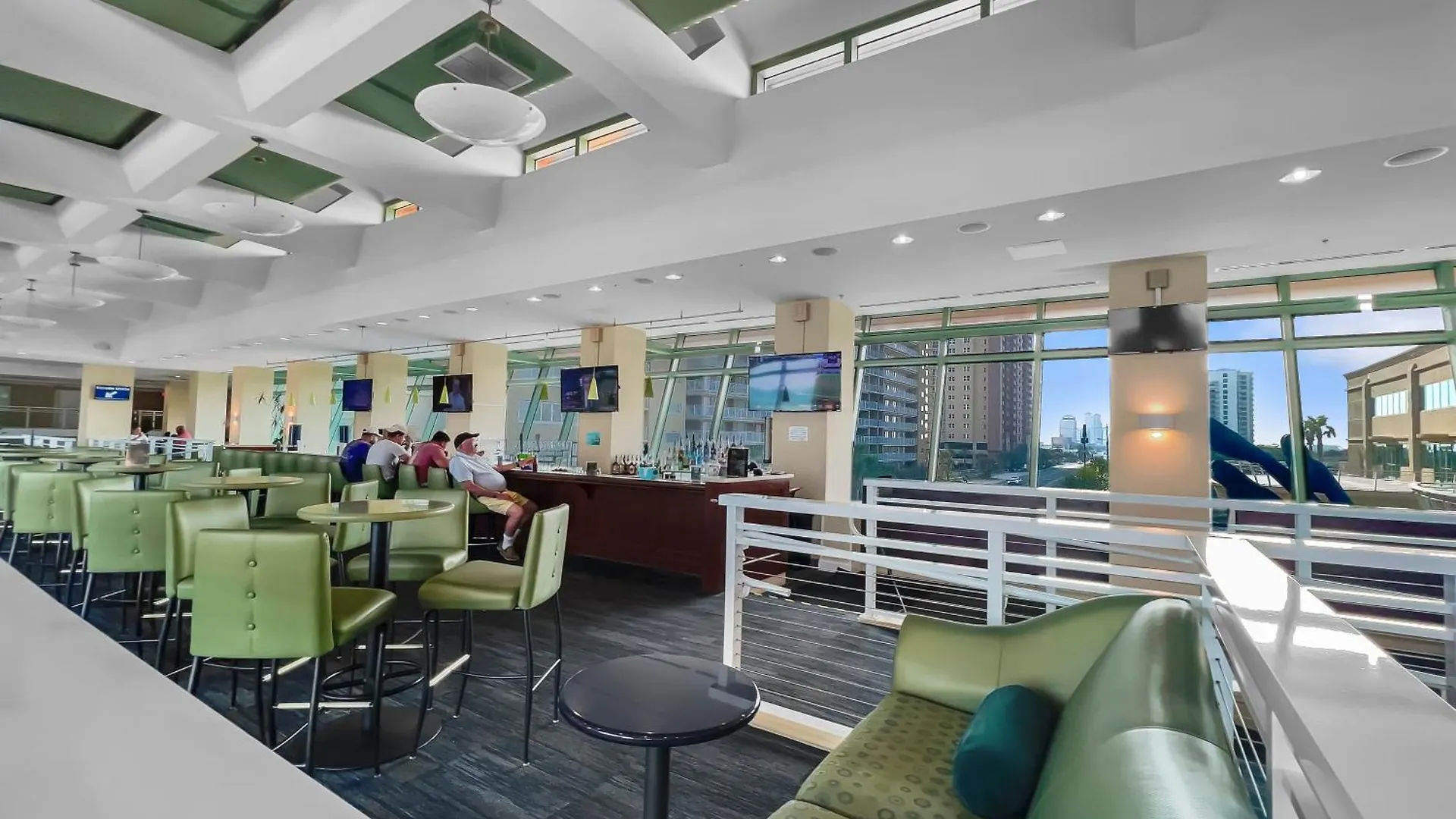 Emerald Beach Resort 2235 بنما سيتي بيتش بيت للعطل